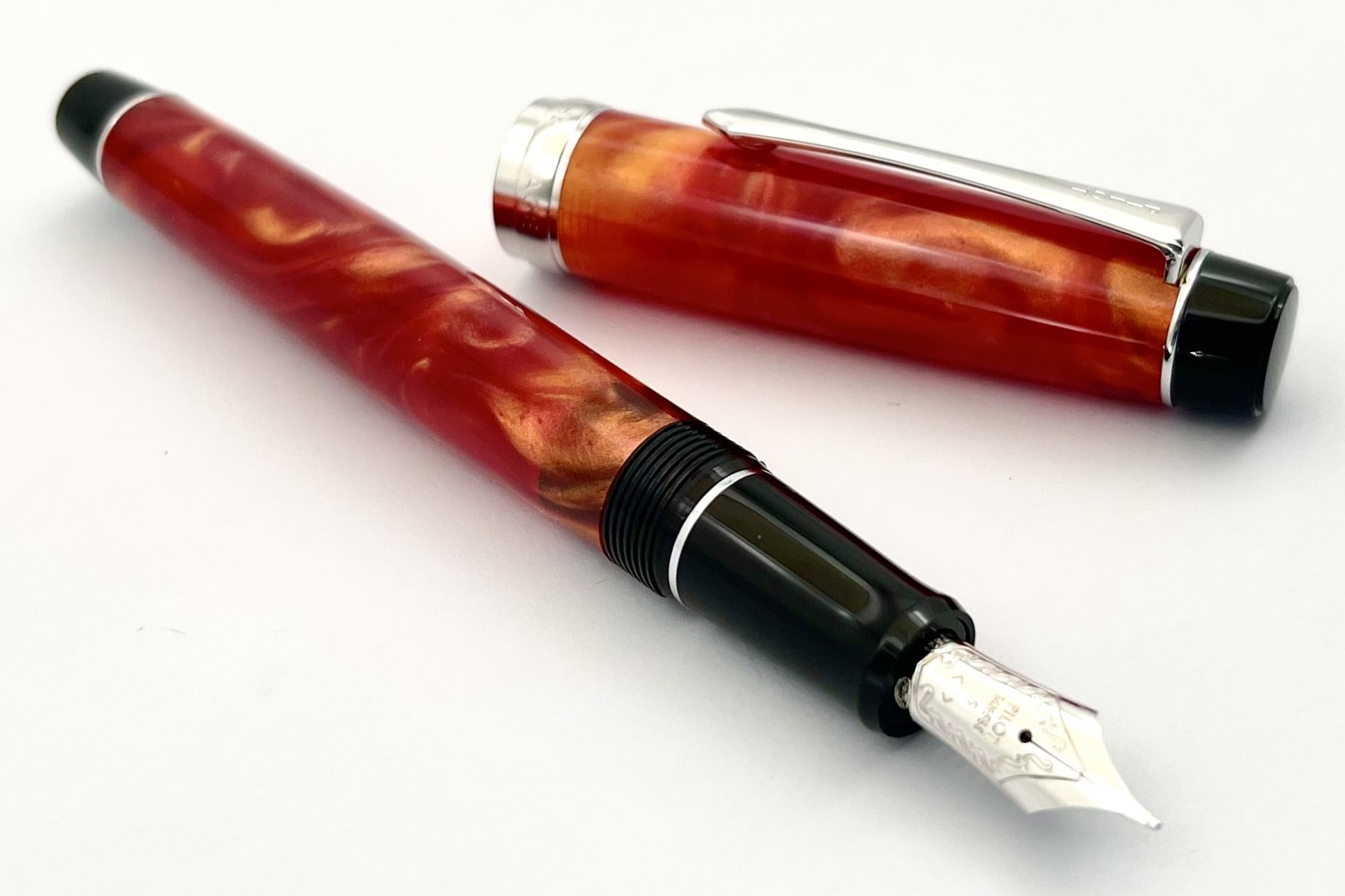 PilotCustomHeritageSpecialEditionMarbleOrangeFountainPen_E